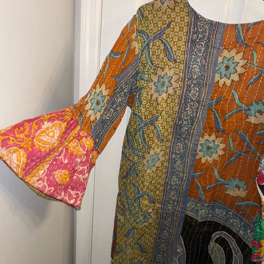 Kaantha Karma Reversible Patchwork Bell Sleeve Fl… - image 3